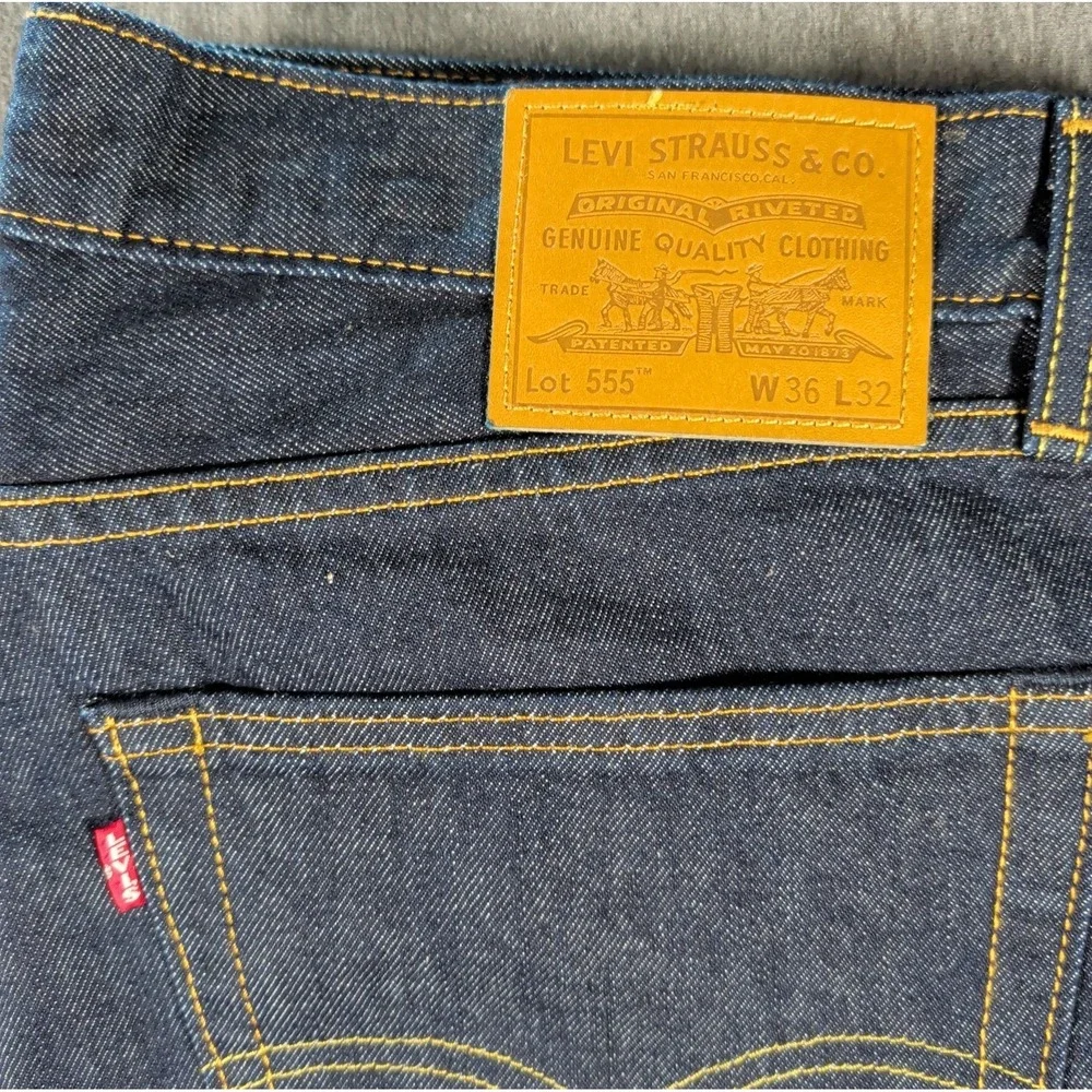 Levi's Jeans Men's 555 Relaxed Straight Dark Wash Cotton Men's 36x32* Blue NWOT